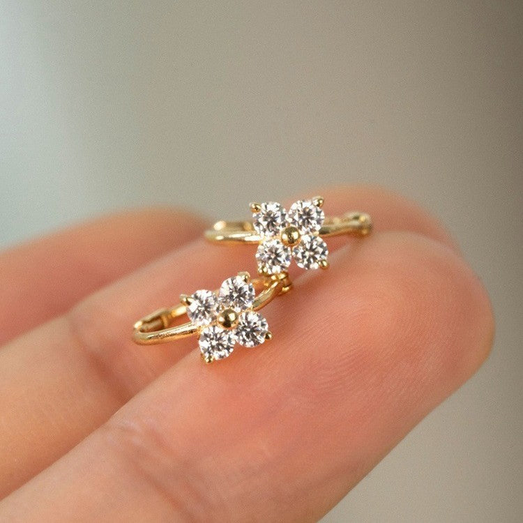 Small And Exquisite Temperament Entry Lux Four-leaf Clover Zircon Buckle Earrings