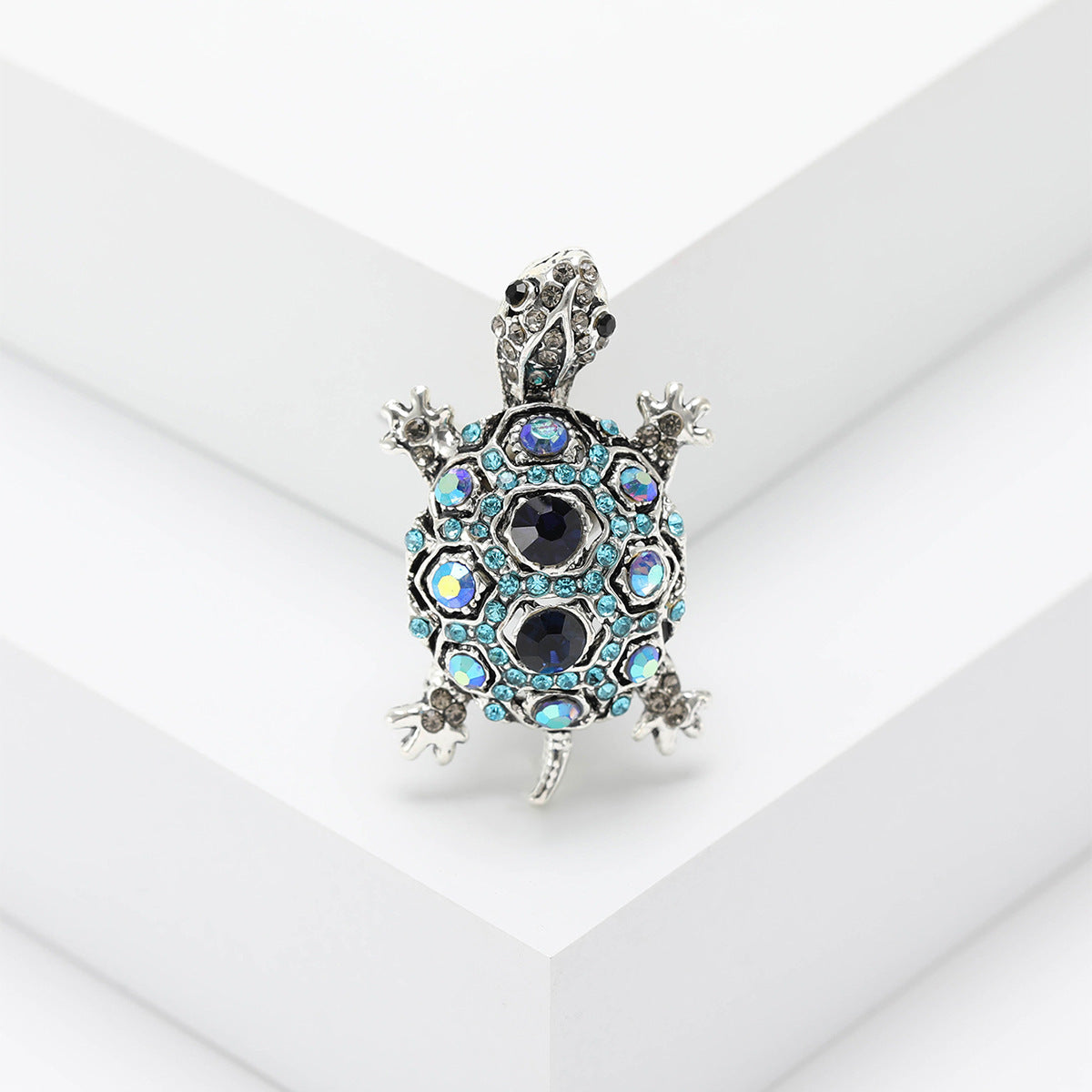 Fashion Retro Rhinestone Turtle Brooch Creative