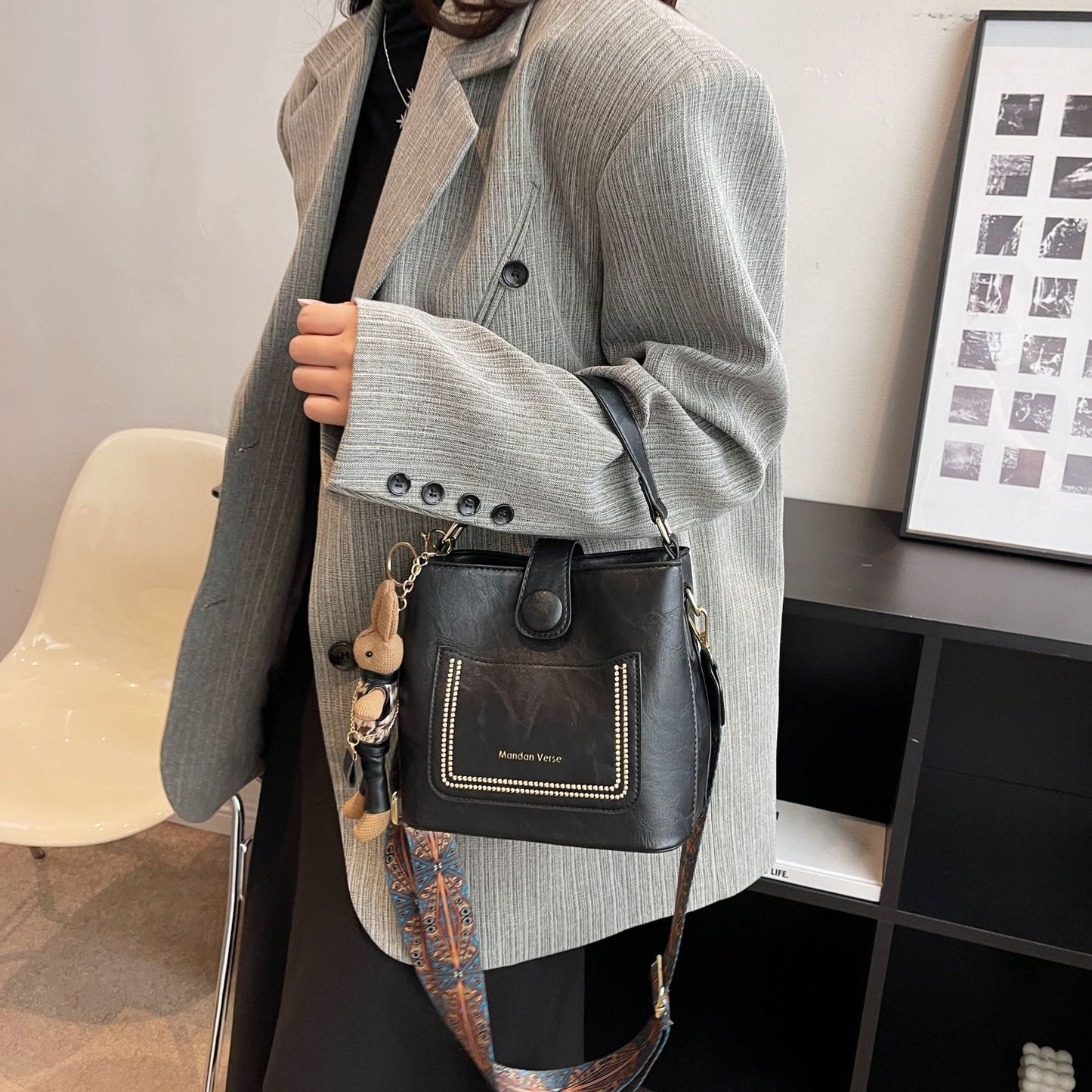 One-shoulder Crossbody Special-interest Design Portable Bucket Bag