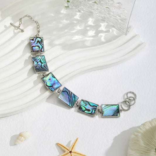 Teardrop-shaped Abalone And Shellfish Bracelet