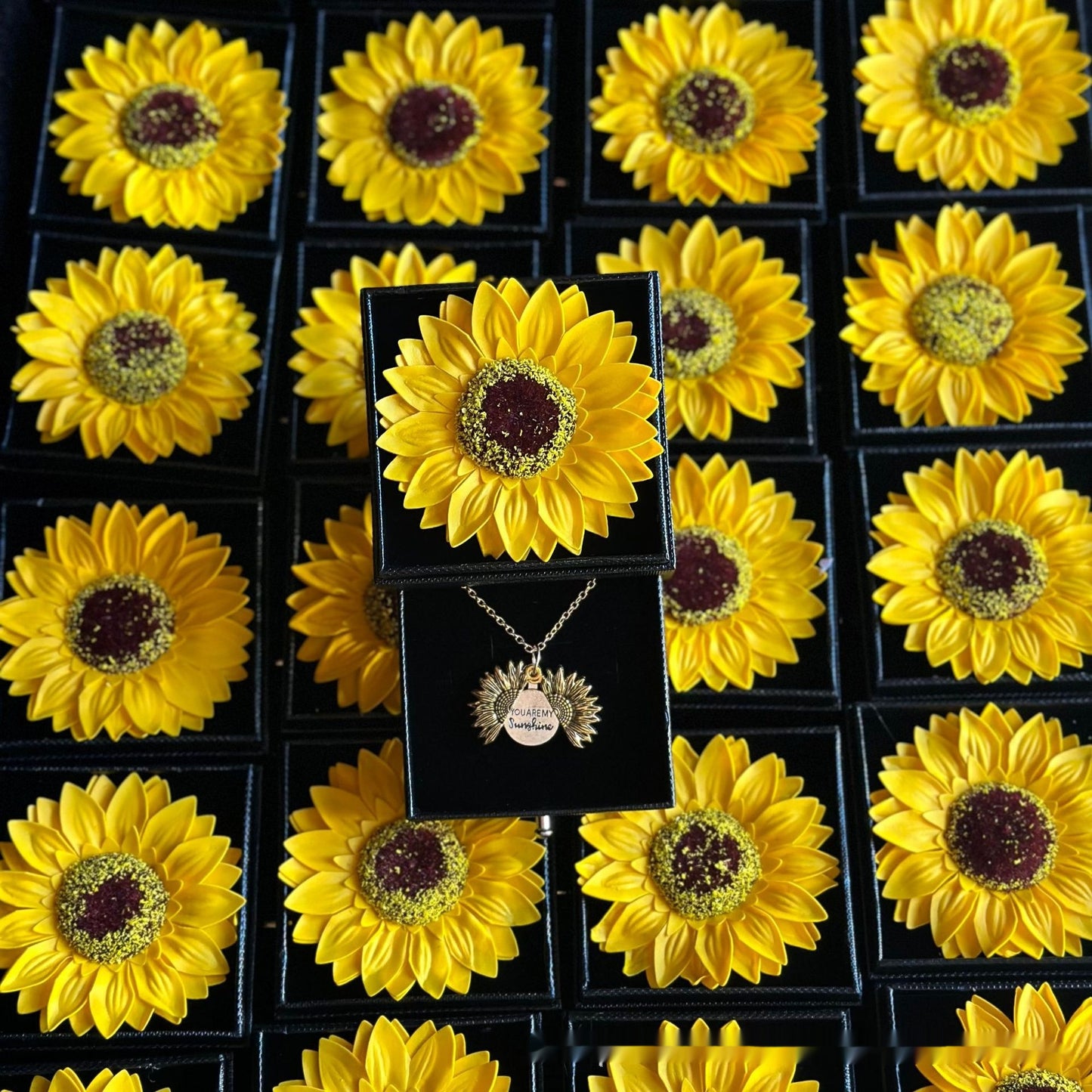 Artificial Flower Sunflower Necklace Acrylic Jewelry Box