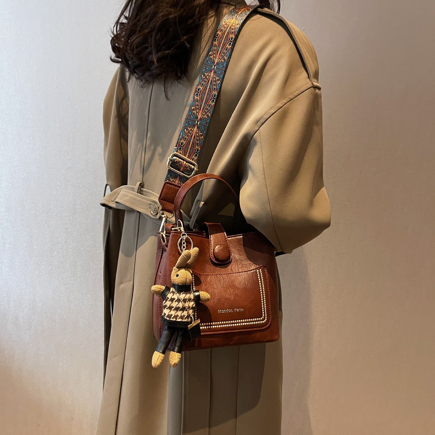 One-shoulder Crossbody Special-interest Design Portable Bucket Bag